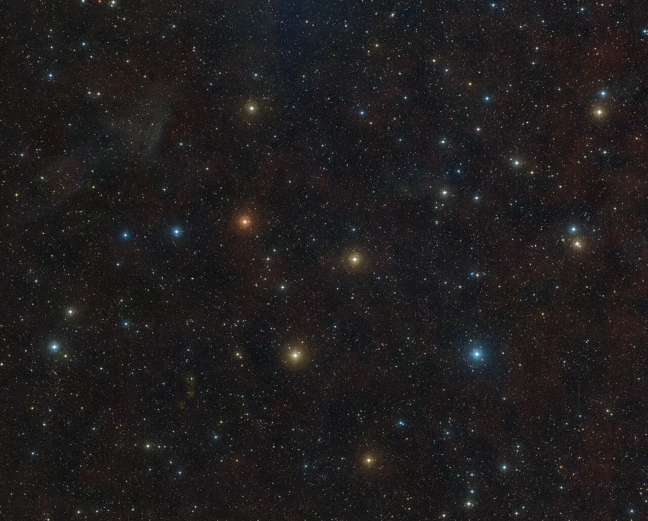 Hubble revela uma teia de galáxias unidas por um segredo obscuro