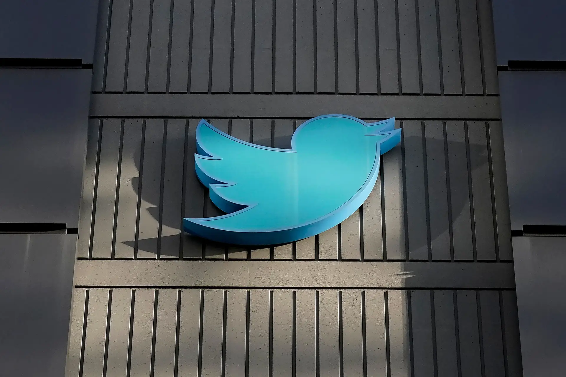Verificação de contas no Twitter poderá vir a ser paga