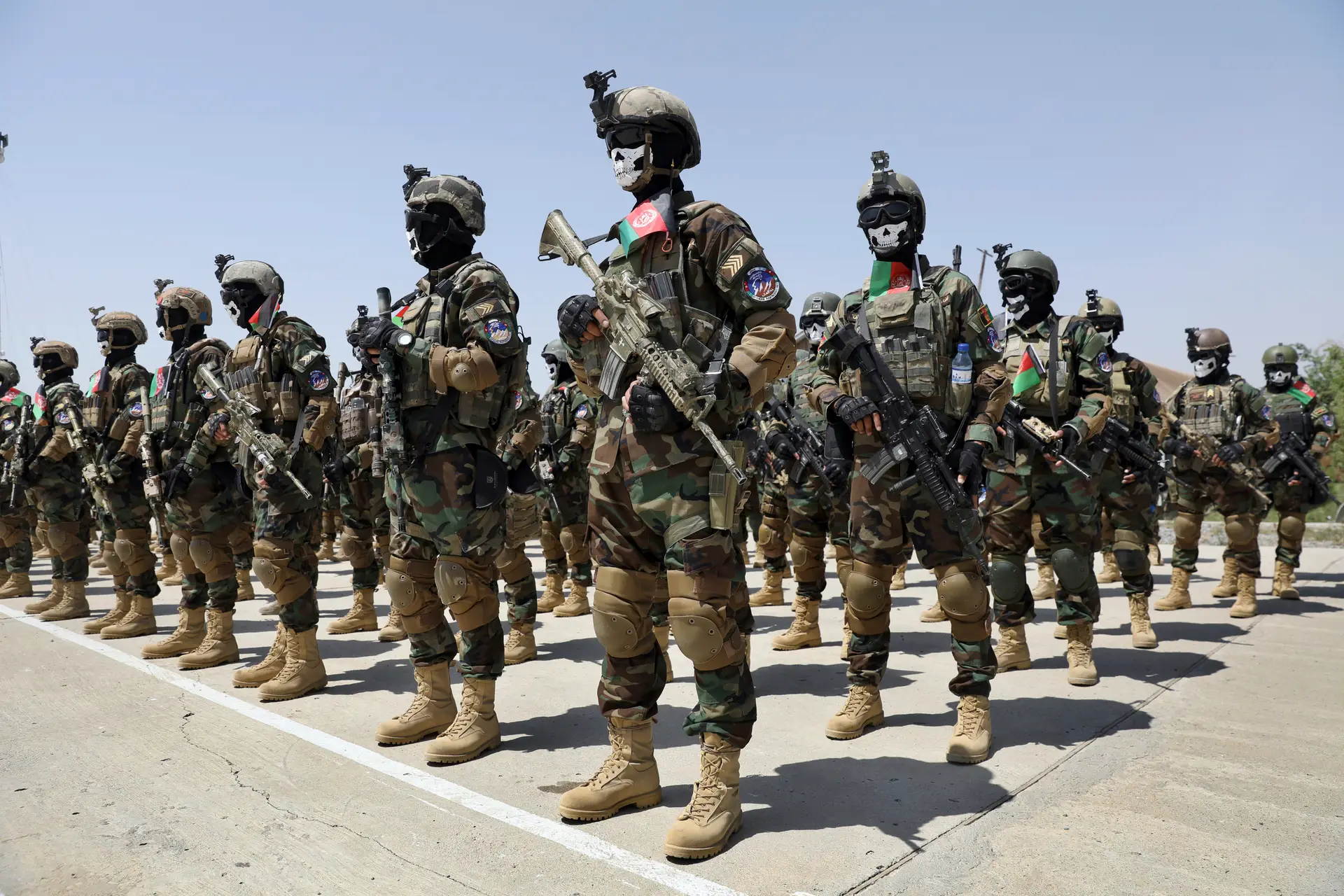 Rússia recruta soldados afegãos treinados pelos EUA