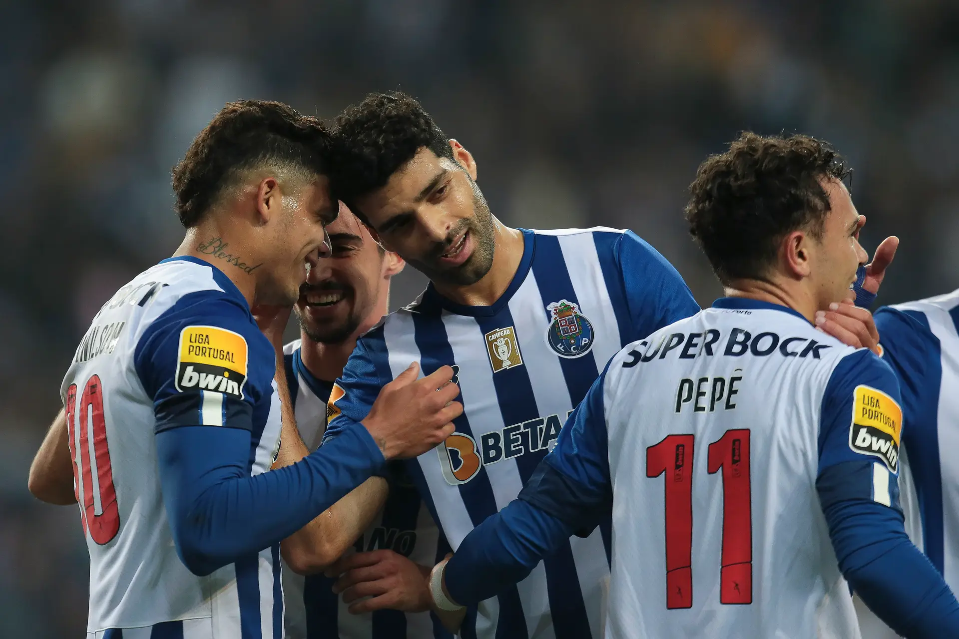 FC Porto goleia o Paços de Ferreira em casa