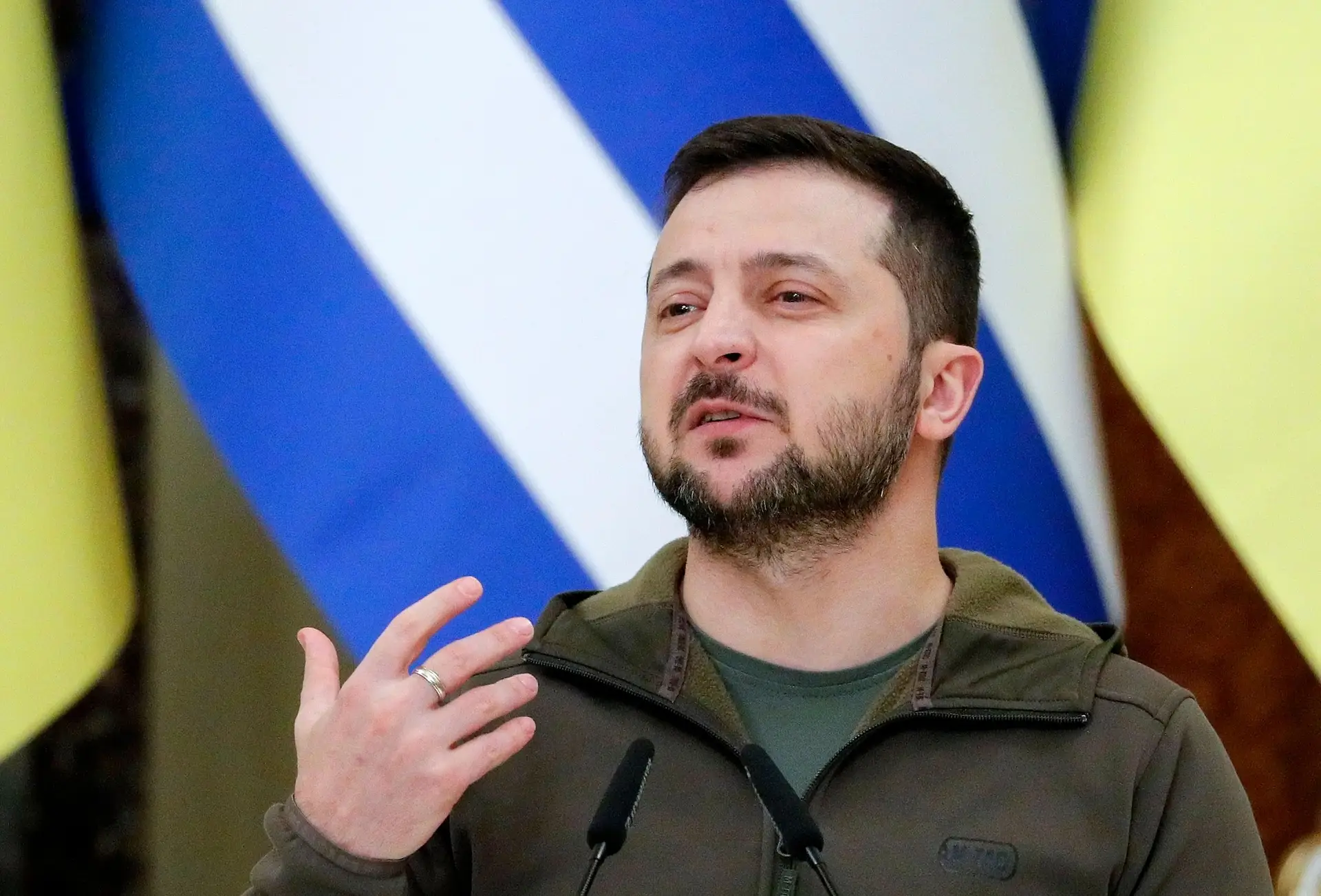 Zelensky: "Estamos preparados para uma paz justa e equitativa"