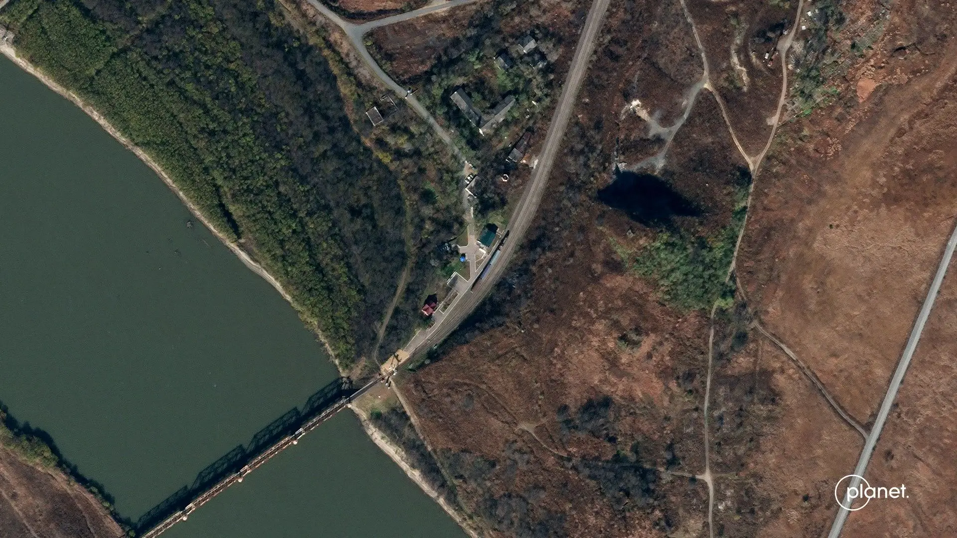 Comboio viaja da Coreia do Norte para a Rússia e suspeita-se que terá transportado armas