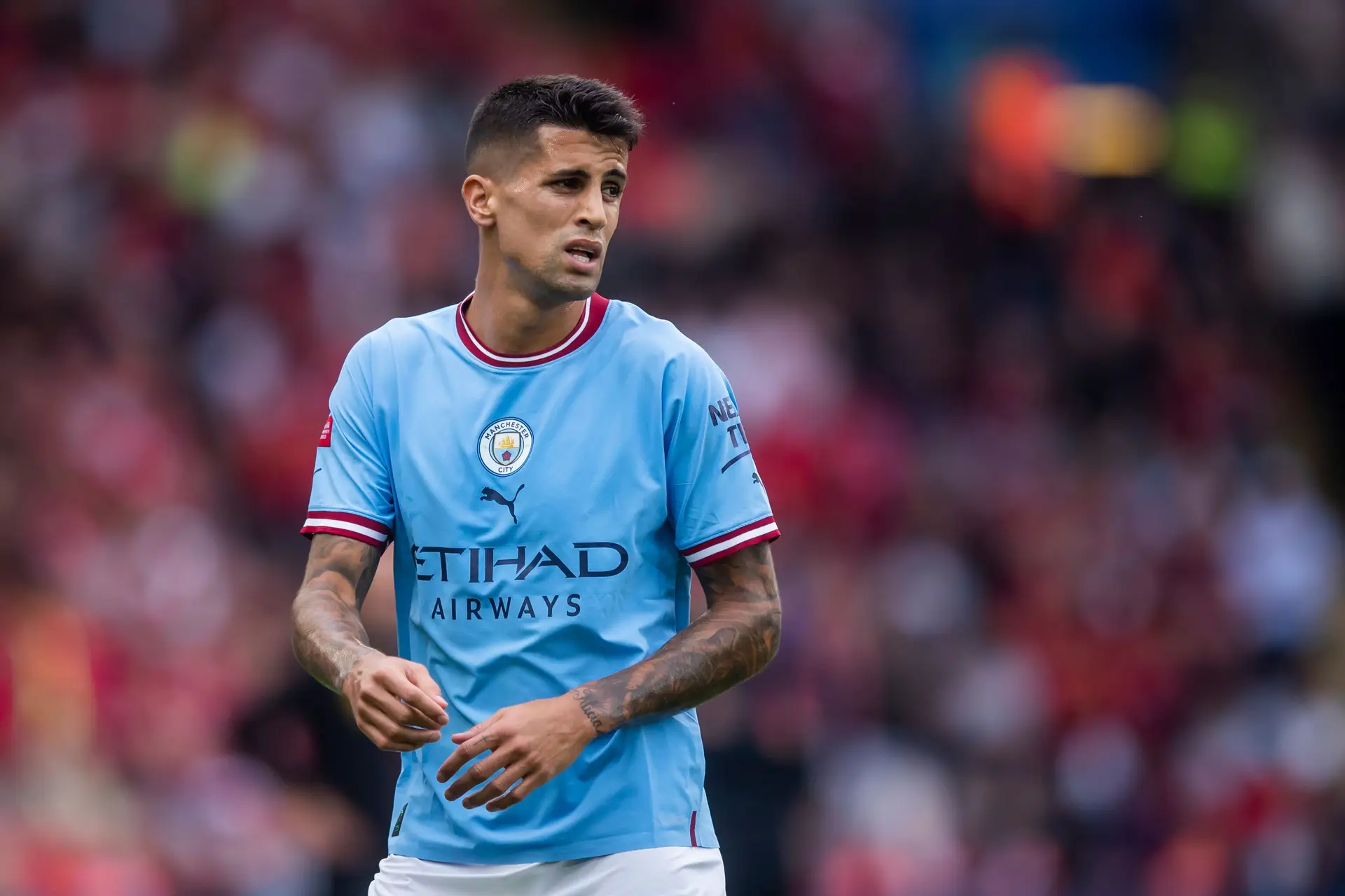 João Cancelo junta-se ao Barcelona por empréstimo do Manchester City