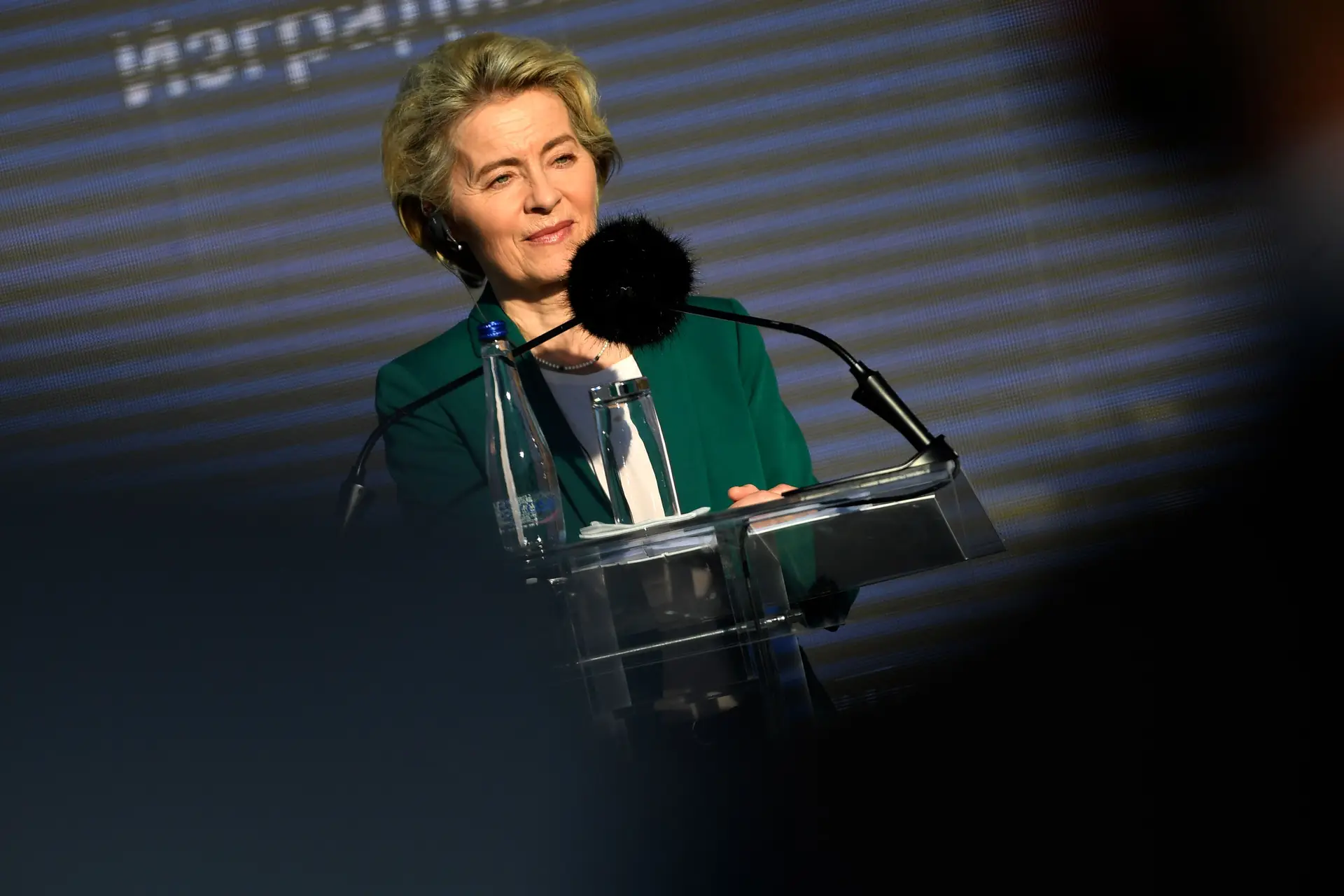 Von der Leyen anunciou a Zelensky apoio de 18 mil milhões da UE para 2023