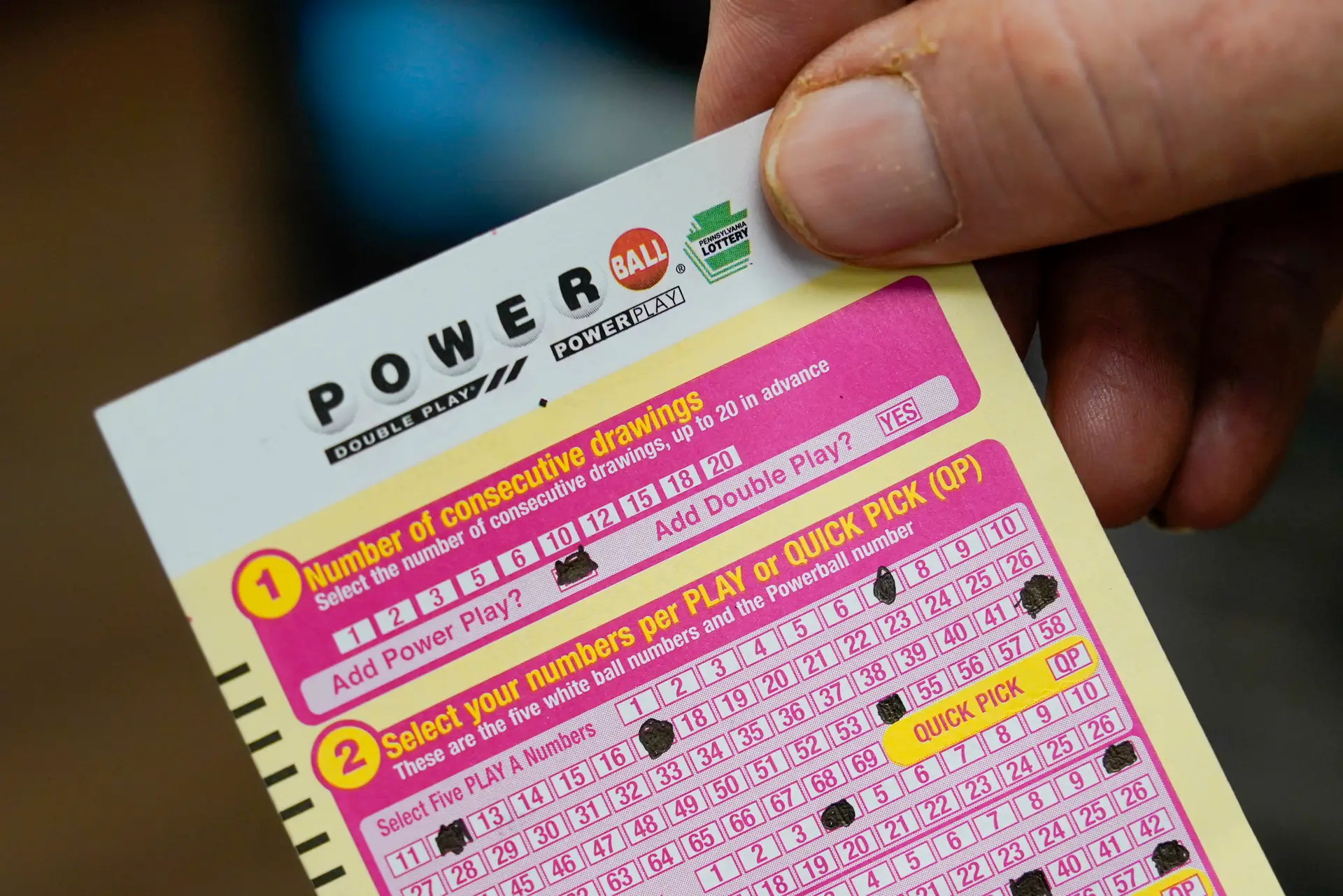 Um apostador venceu 2 mil milhões de dólares em jackpot mais alto de sempre