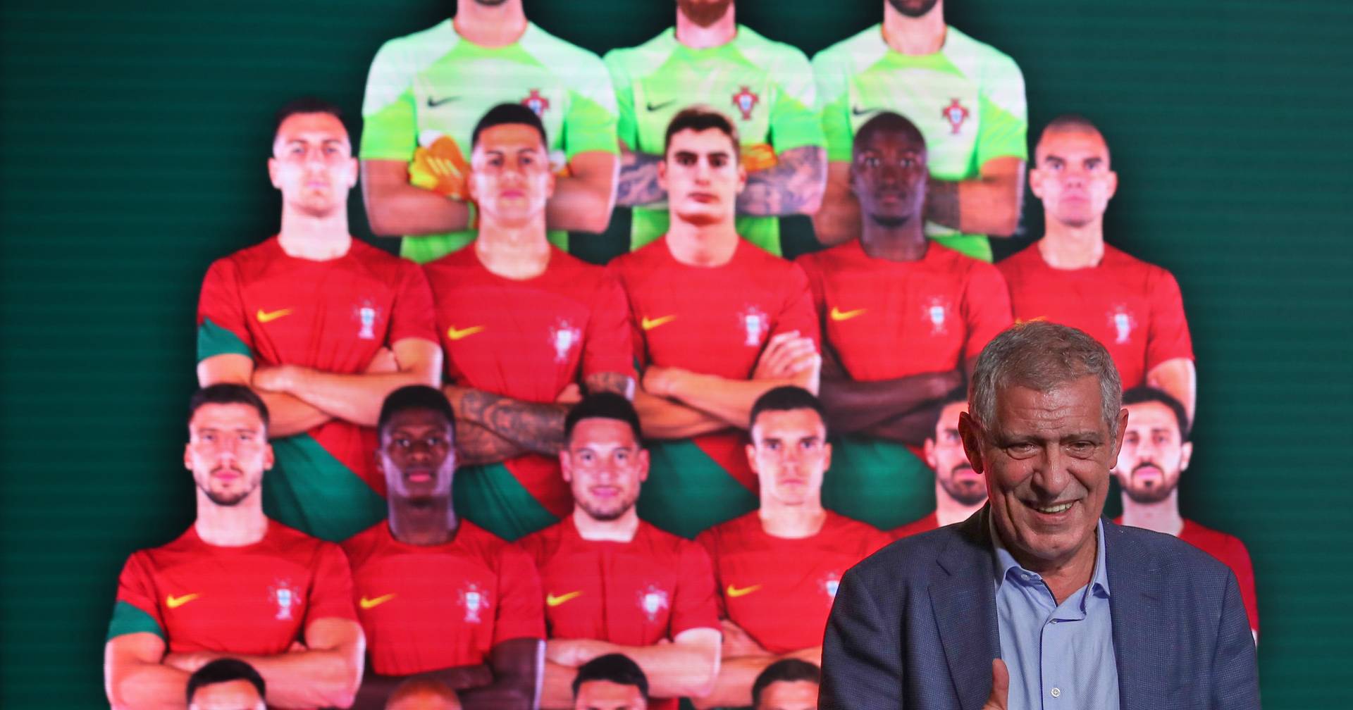 Há sete anos Portugal conquistava o Europeu: onde estão os 23 campeões? -  SIC Notícias