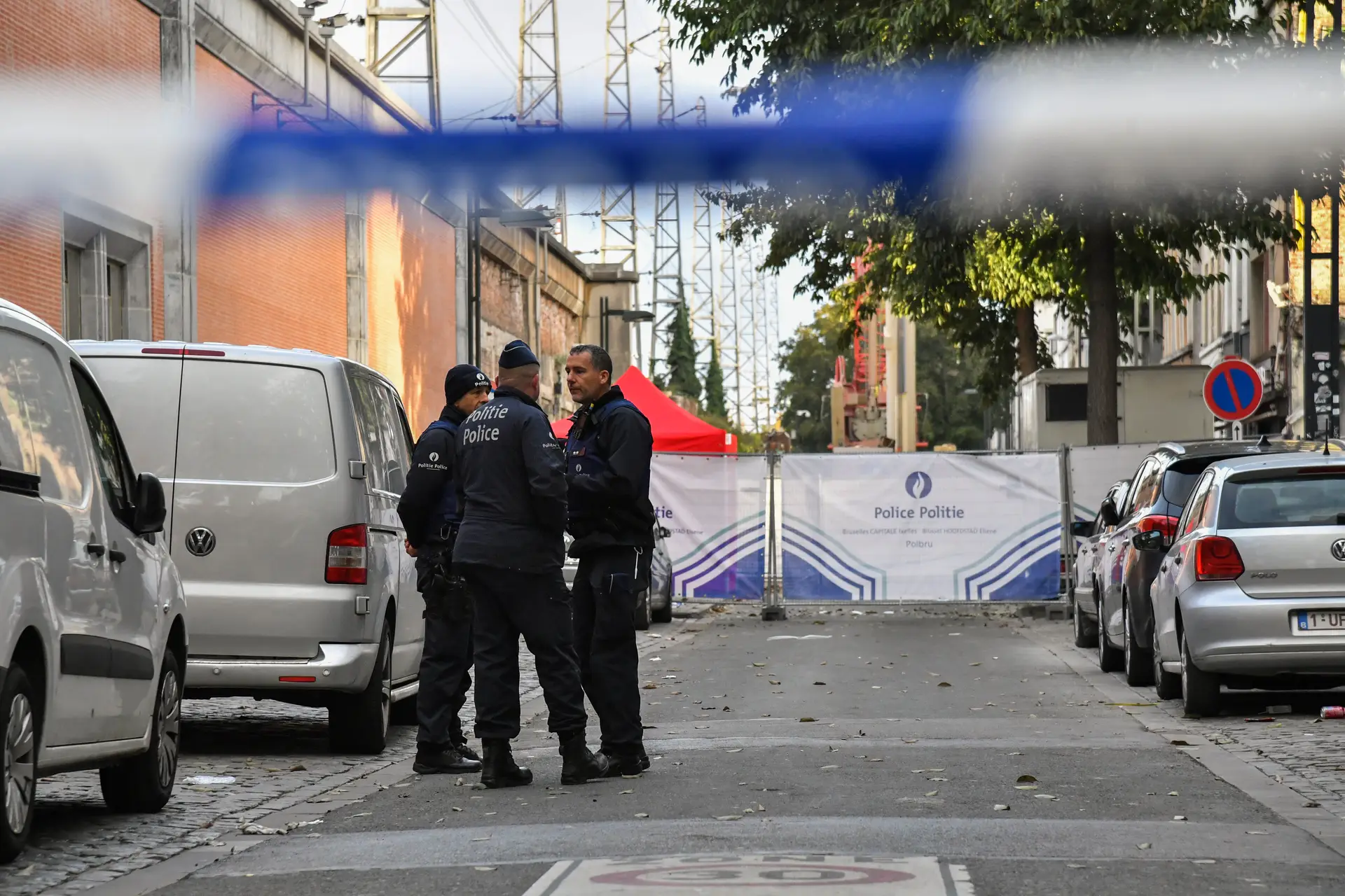 Homem que matou polícia na Bélgica tinha ido pedir ajuda à esquadra