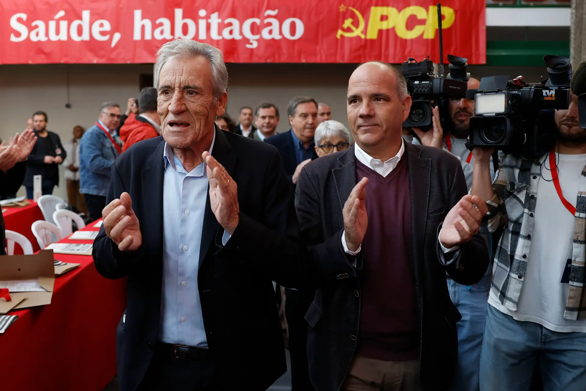 Guerra na Ucrânia: PCP explica demora a usar palavra “invasão”