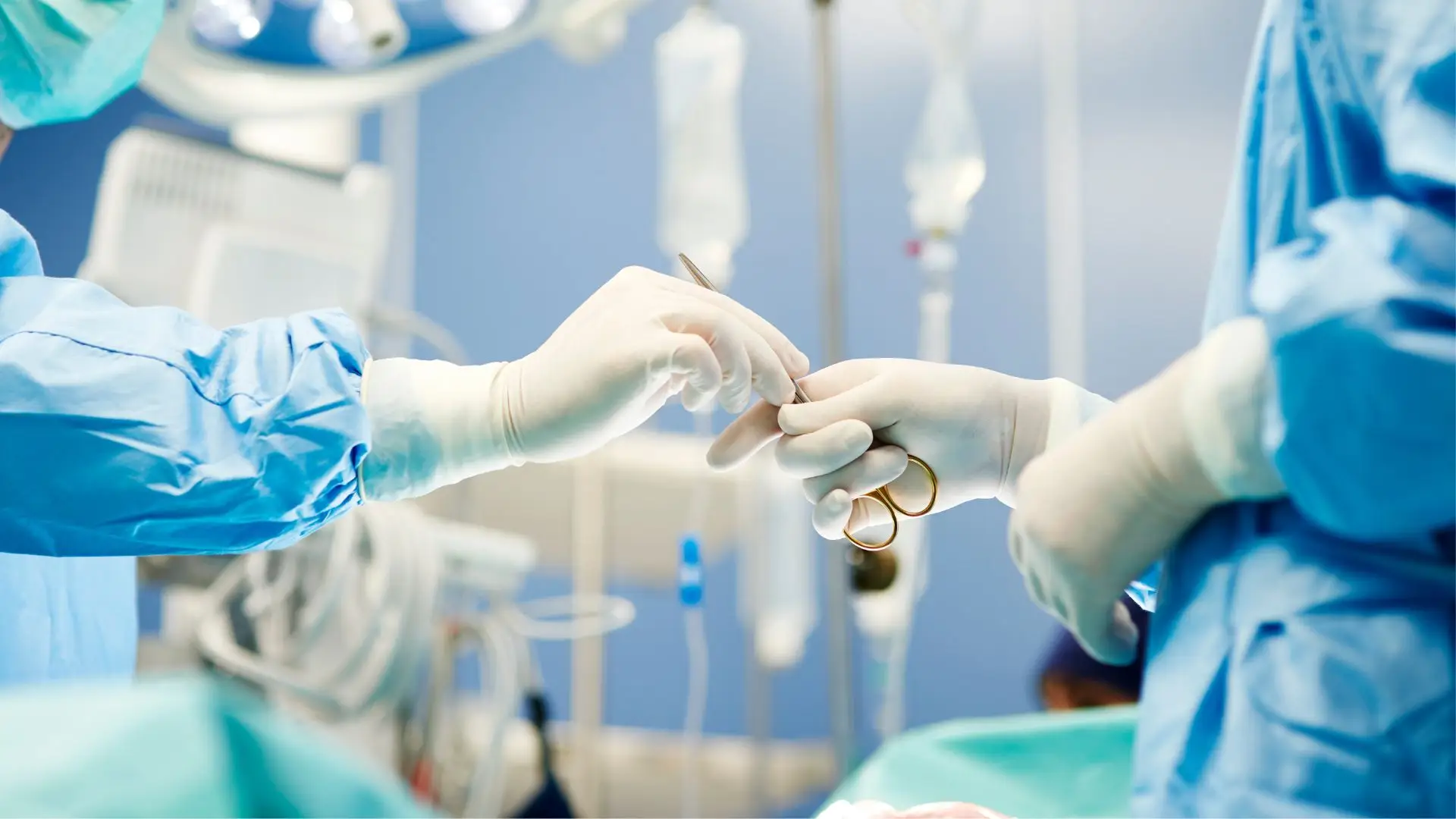 Hospitais de Coimbra fazem transplante inovador em doente com assistência ventricular