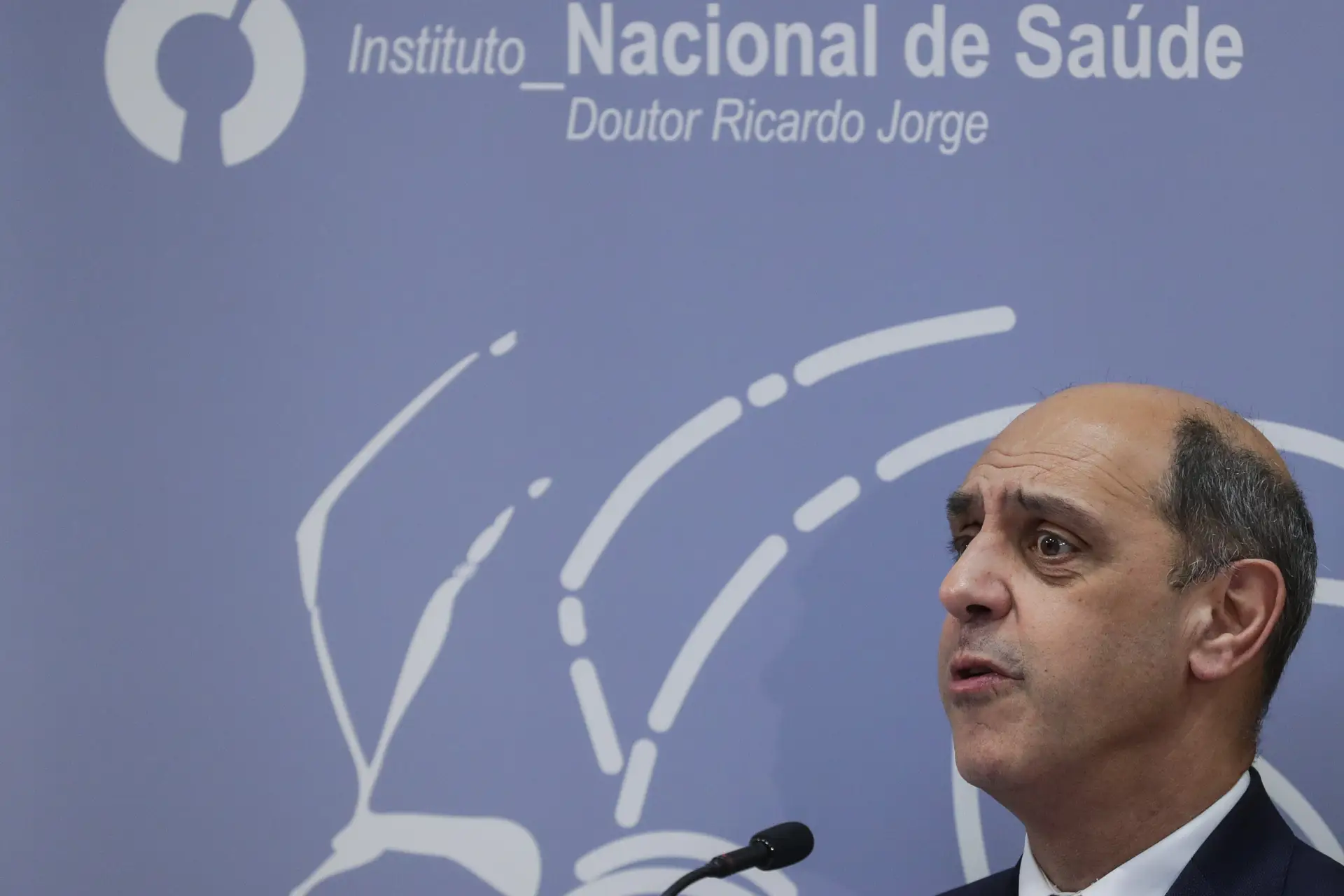 Fenómenos extremos tiveram "profundo efeito" na saúde dos portugueses, diz ministro da Saúde