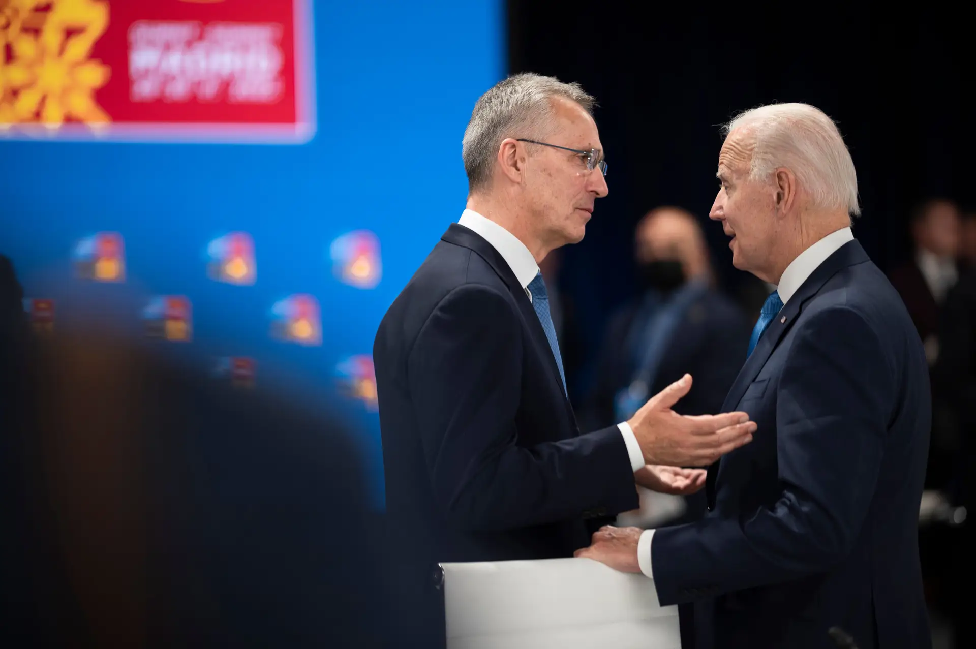 Biden telefonou a secretário-geral da NATO sobre míssil que atingiu a Polónia