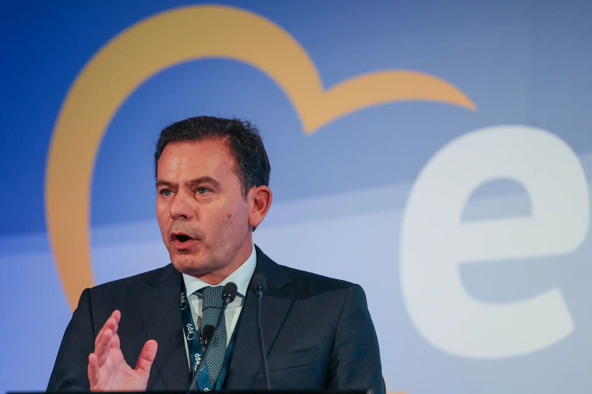 Montenegro diz que PS traiu a confiança dos portugueses