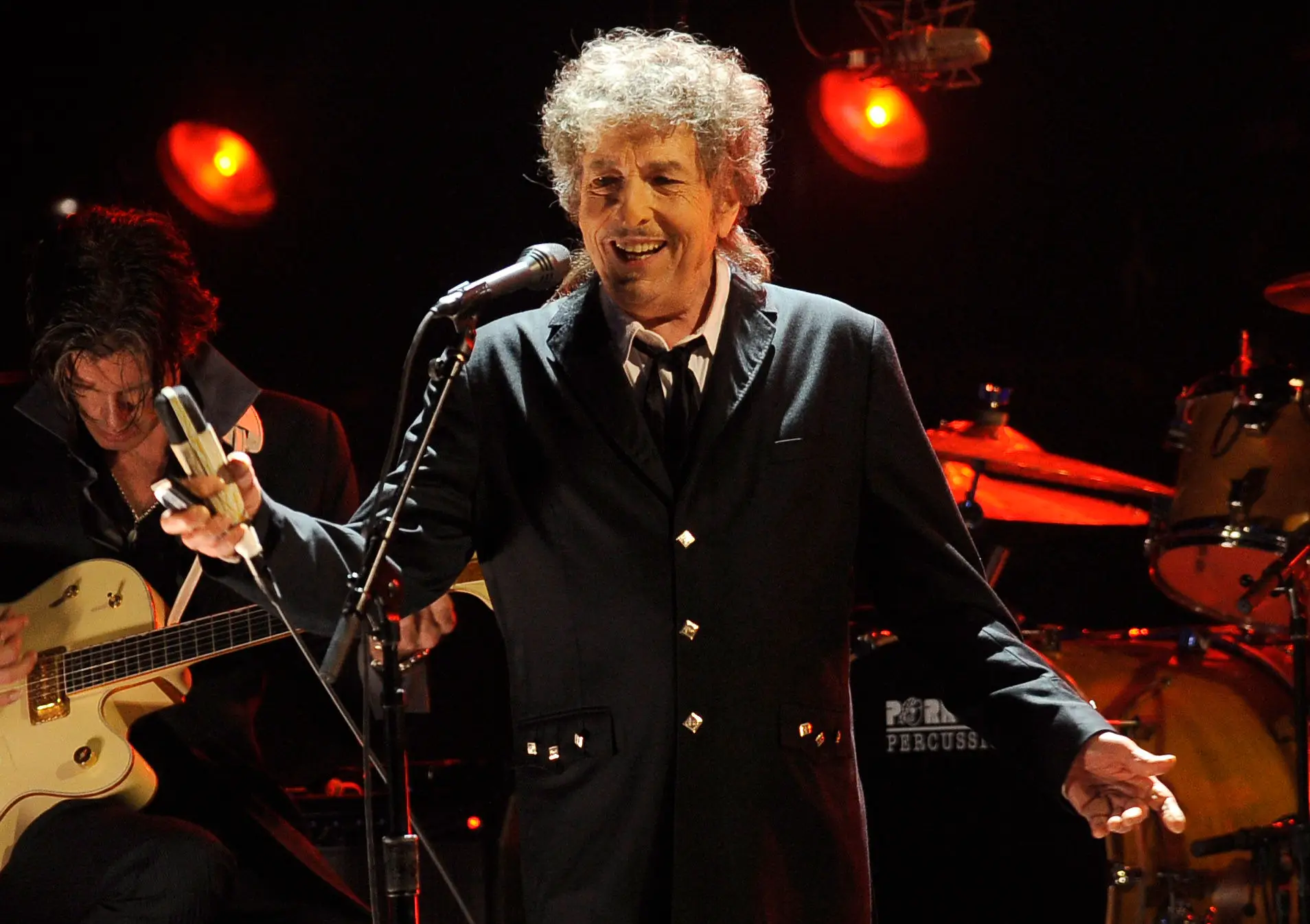 Livraria Lello comprou em leilão as cartas de amor do jovem Bob Dylan por meio milhão de euros