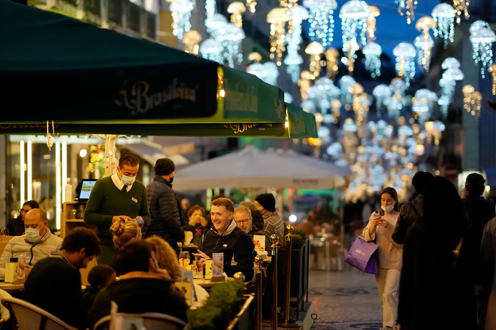 Lisboa reduz horário de iluminações de Natal para poupança energética de 50%