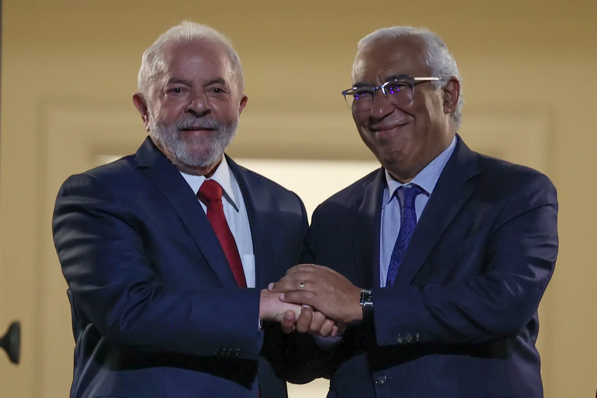 Presidente eleito do Brasil reúne-se hoje com comunidade brasileira em Portugal
