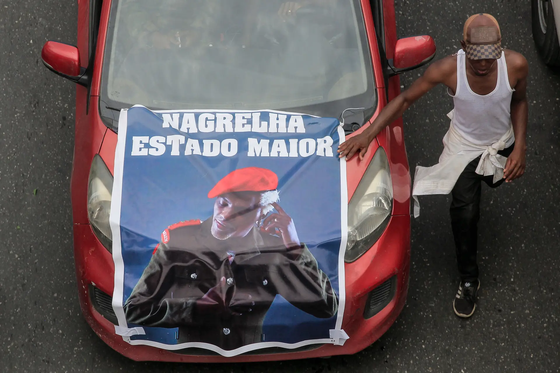 Um morto e mais de 30 feridos no funeral do músico "Nagrelha" em Luanda