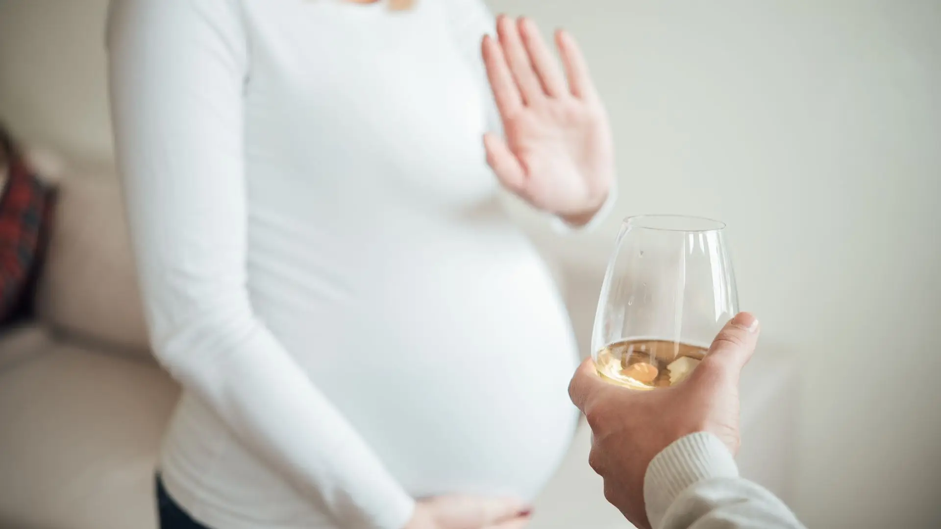 Consumo de álcool durante gravidez pode alterar a estrutura cerebral do bebé