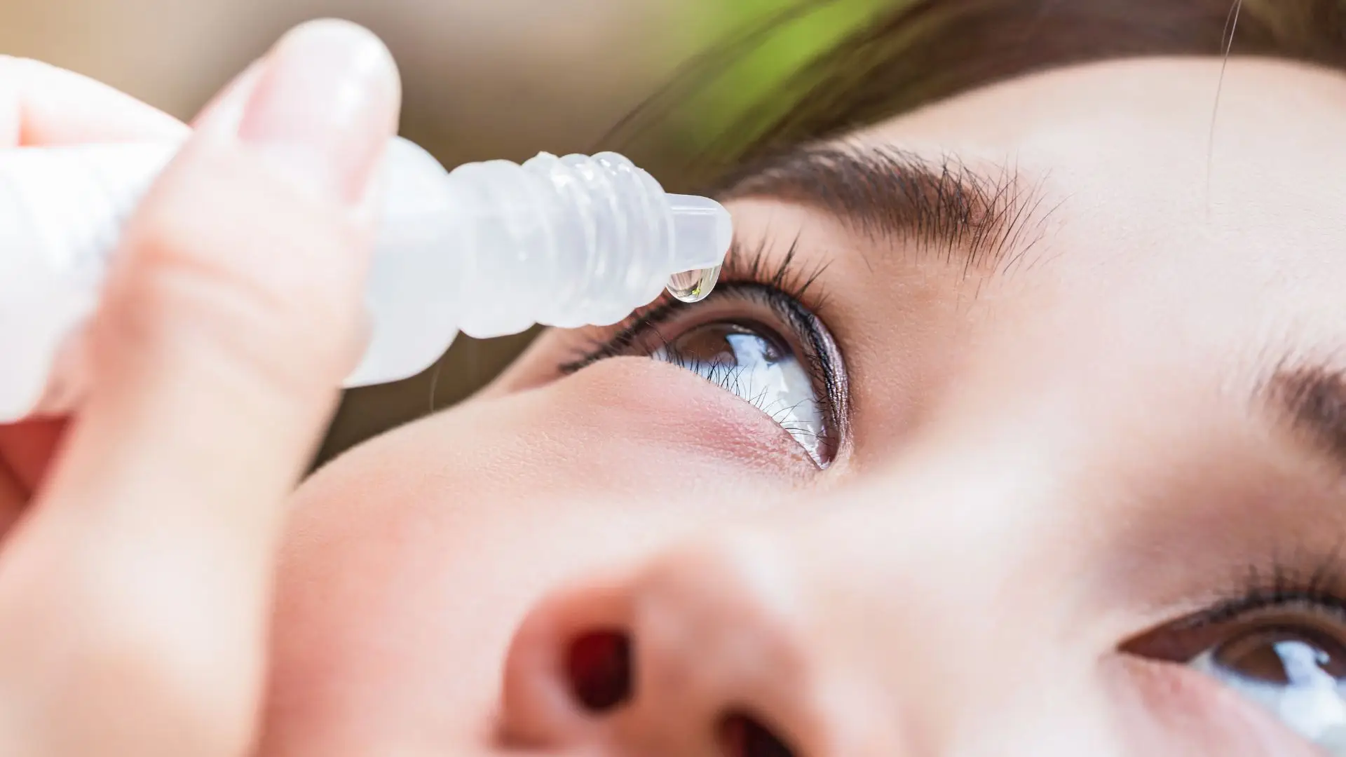 Mudança mínima em cirurgia a cataratas evitaria 13 toneladas de plástico por ano em Portugal