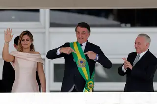 Vice-presidente do Brasil diz que Bolsonaro “deveria” entregar faixa presidencial a Lula da Silva
