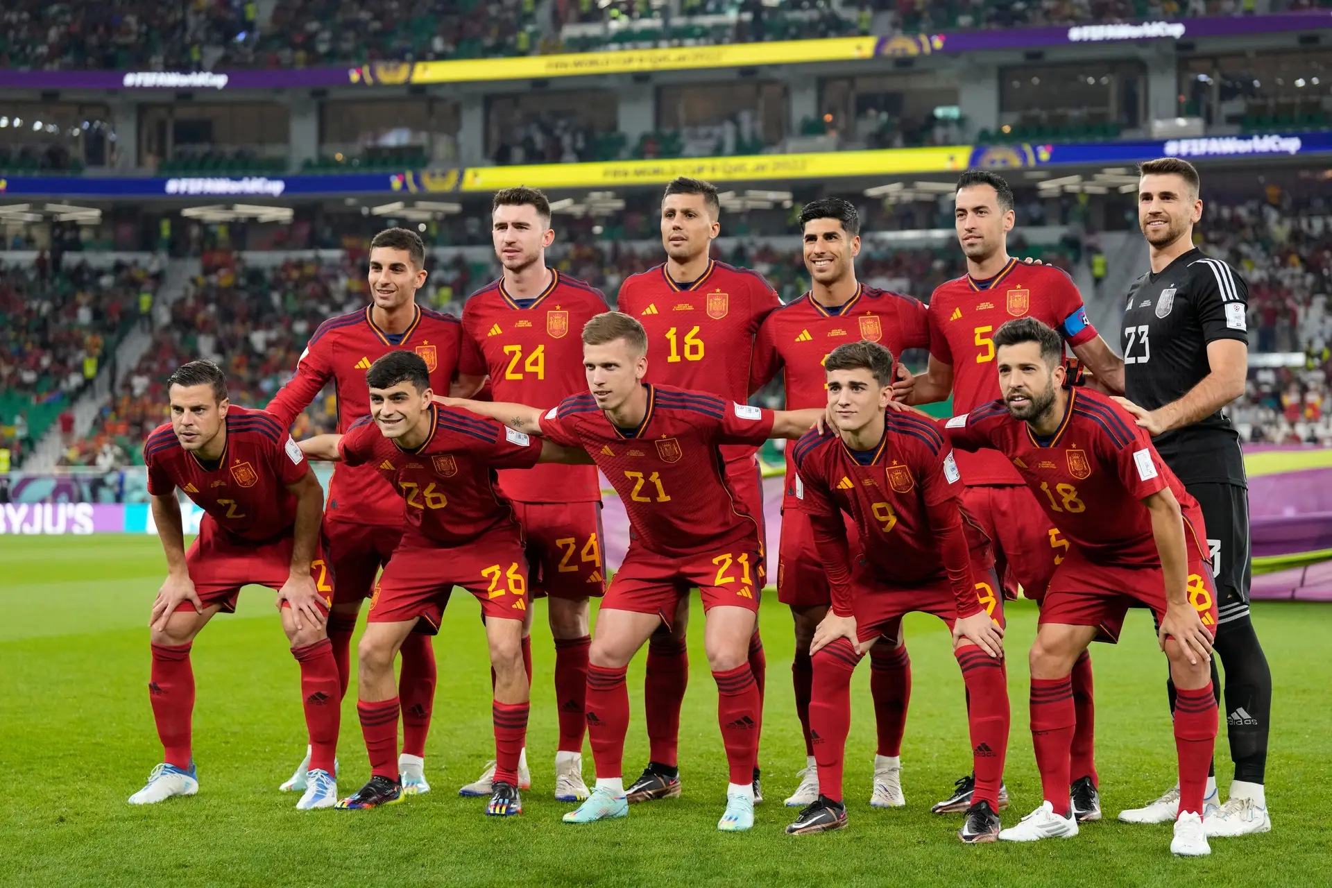 Espanha-Costa Rica: 20 imagens que contam a história de uma goleada à moda antiga