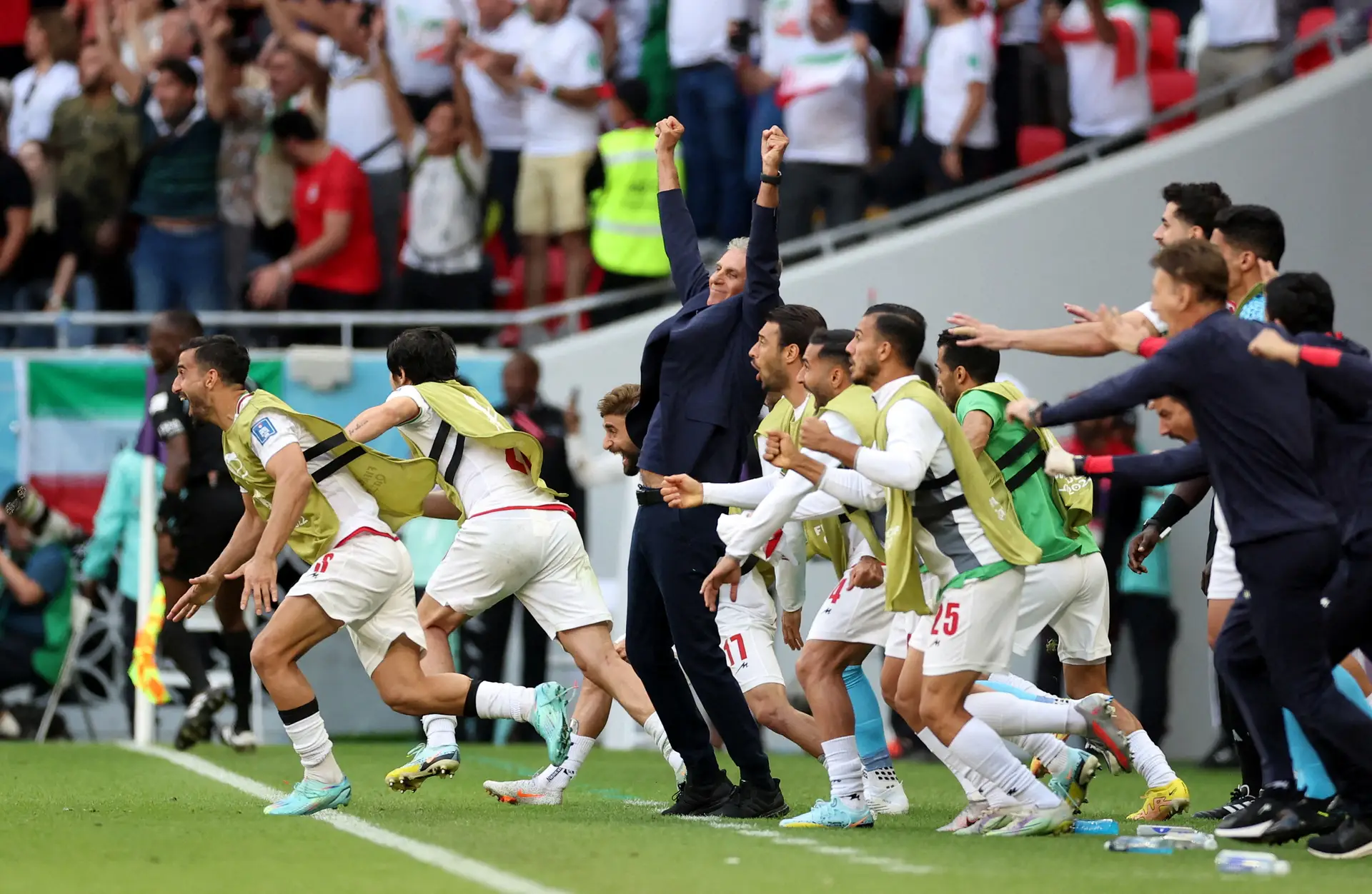 Mundial 2022: Queiroz «elevado aos céus» pelos jogadores iranianos