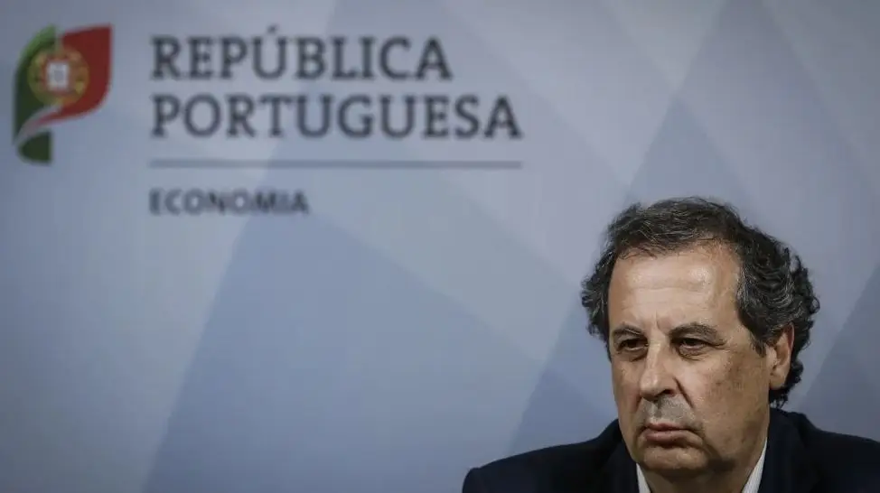 A nota de despedida do ex-secretário de Estado da Economia: "Foi uma honra trabalhar sob a direção do primeiro-ministro"