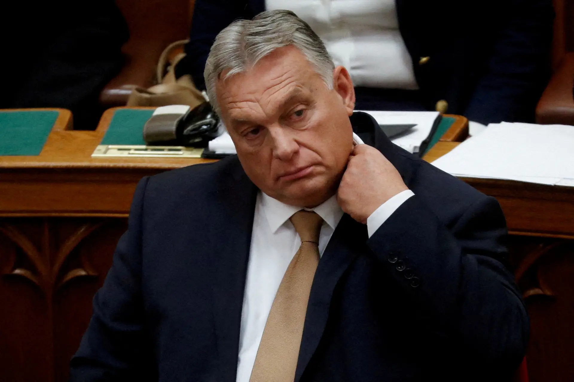Orbán acusa Bruxelas de congelar fundos de apoio à Hungria por "razões políticas"