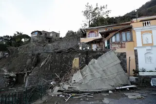 Resgatado corpo da 12.ª vitima mortal do deslizamento de terras en Ischia