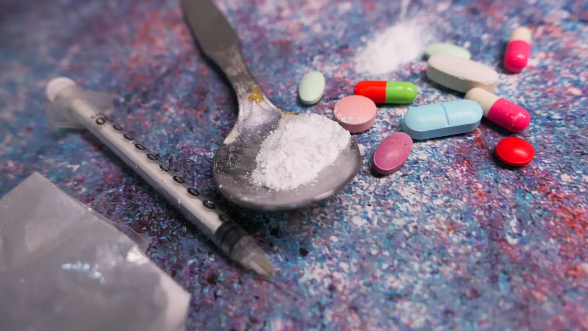 Mortes por overdose aumentam 45% em 2021