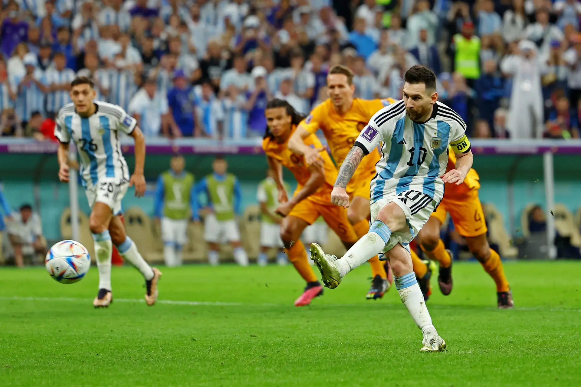 FIFA abre processos às federações da Argentina e dos Países Baixos