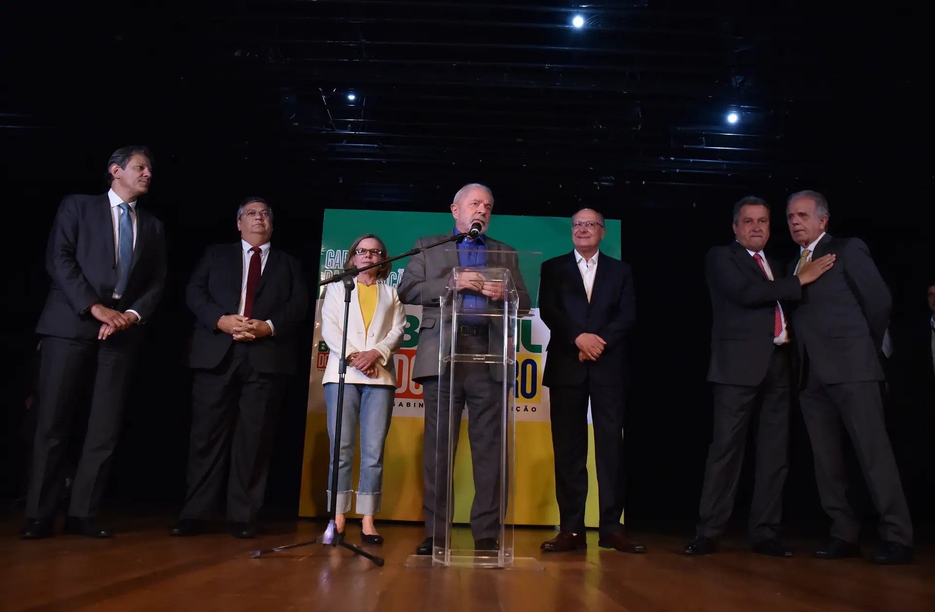 Lula da Silva anuncia nomes do futuro Governo, Haddad nas Finanças