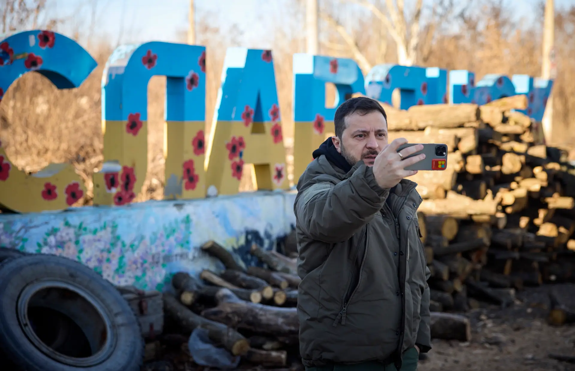 Zelensky diz que Rússia devia ser acusada de terrorismo por minas colocadas na Ucrânia
