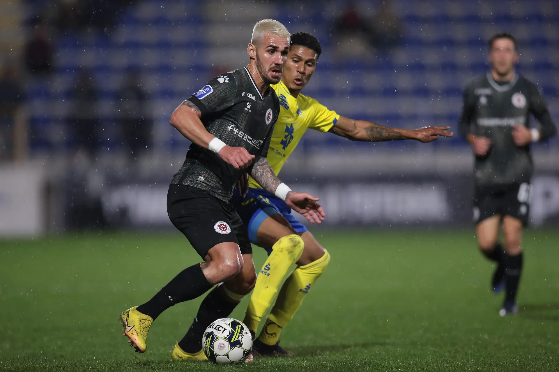Arouca vence Oliveirense e mantém hipóteses de apuramento na Taça da Liga