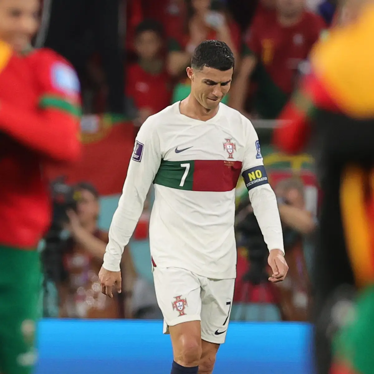 Amo o futebol e quero continuar”: Cristiano Ronaldo recebe Prémio Especial  da FIFA - SIC Notícias