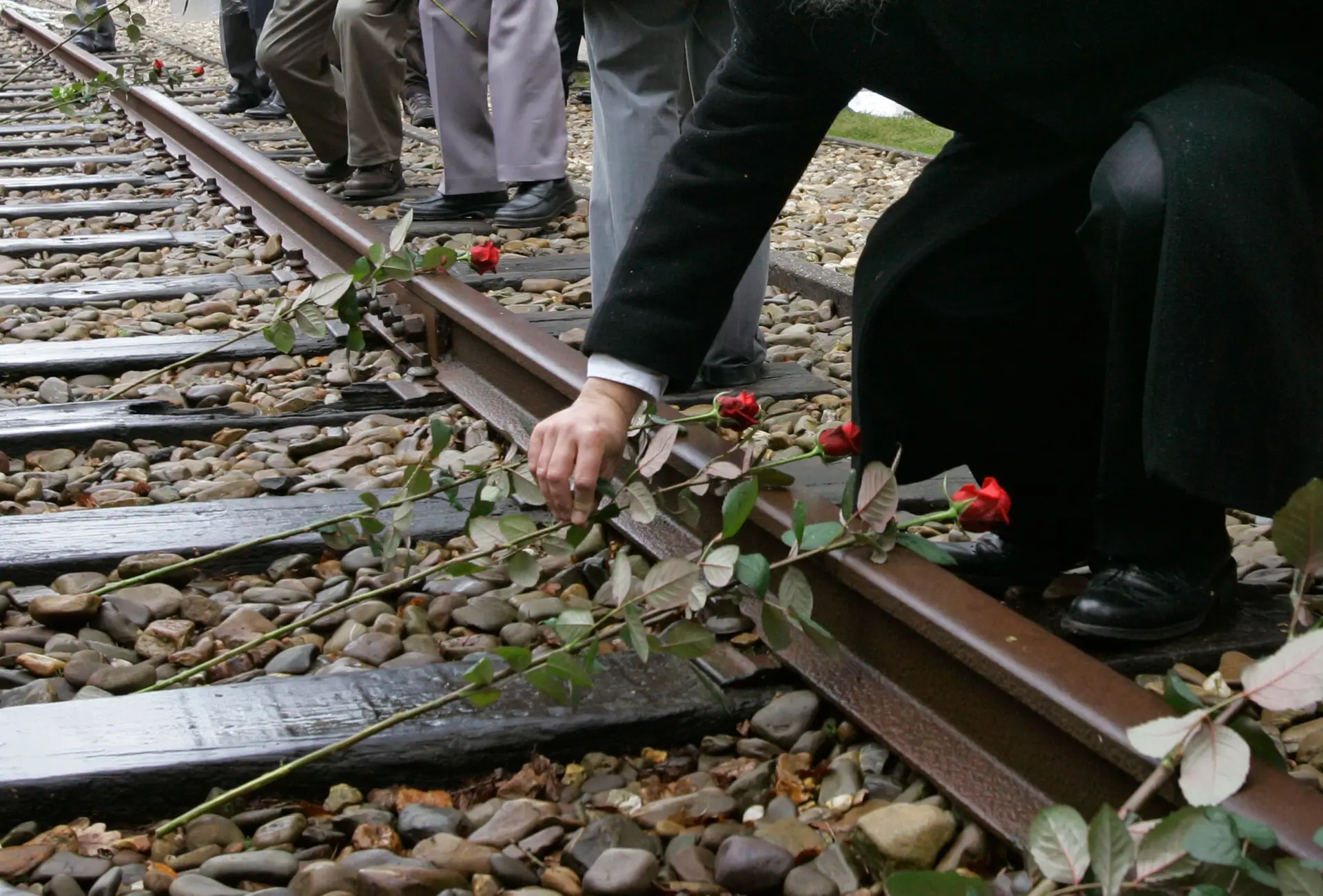 Países Baixos investigam empresa ferroviária por deportação de judeus na II Guerra Mundial