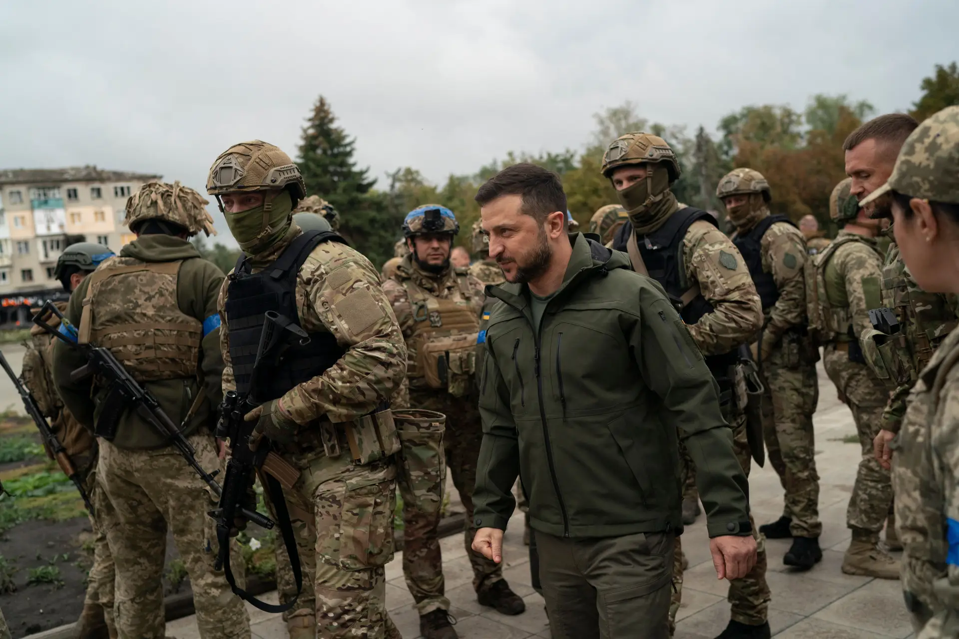 "Tornou-se possível restabelecer parcialmente" a energia em várias zonas da Ucrânia, diz Zelensky