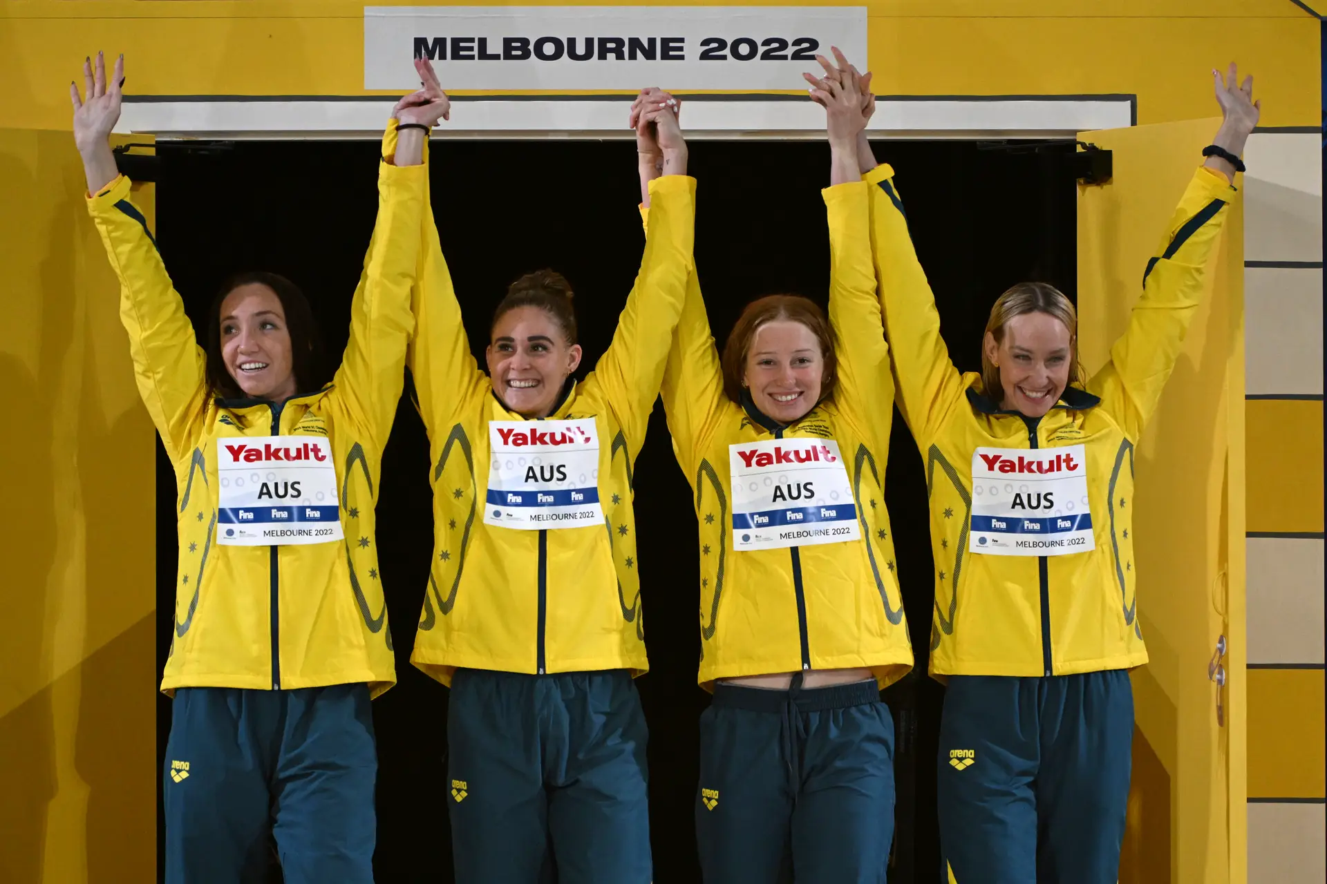 Austrália estabelece novo recorde mundial feminino dos 4x200 metros livres em piscina curta