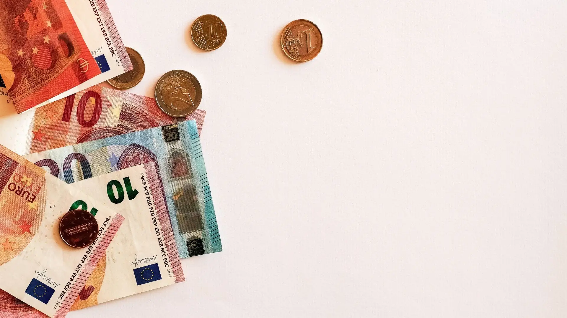 Portugueses com as finanças mais frágeis já começaram a mudar hábitos