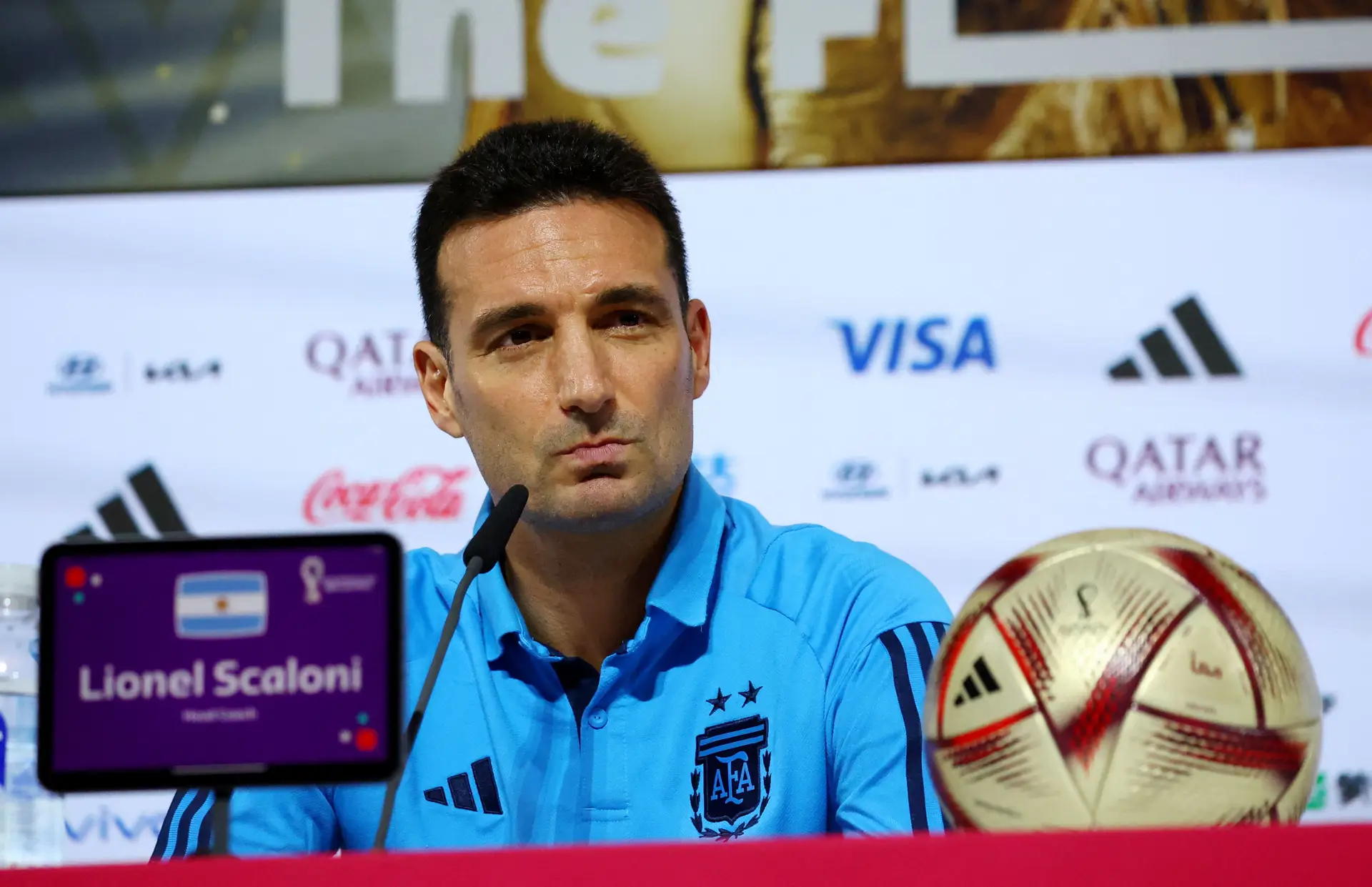 Mundial 2022: Scaloni diz que Argentina e França têm mais armas para além de Messi e Mbappé