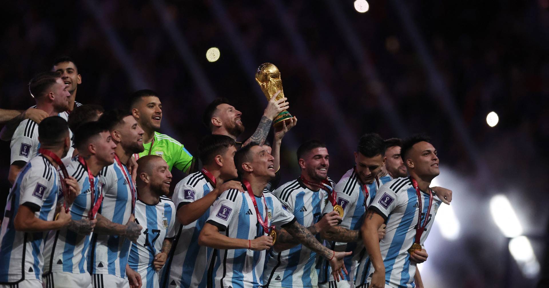 Argentina, campeona del mundo, tuvo un mal comienzo en la Copa del Mundo, pero repite la hazaña de España en 2010