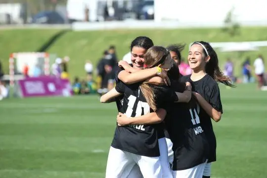 Há um novo recorde: mais de 13.000 mulheres federadas de futebol e futsal