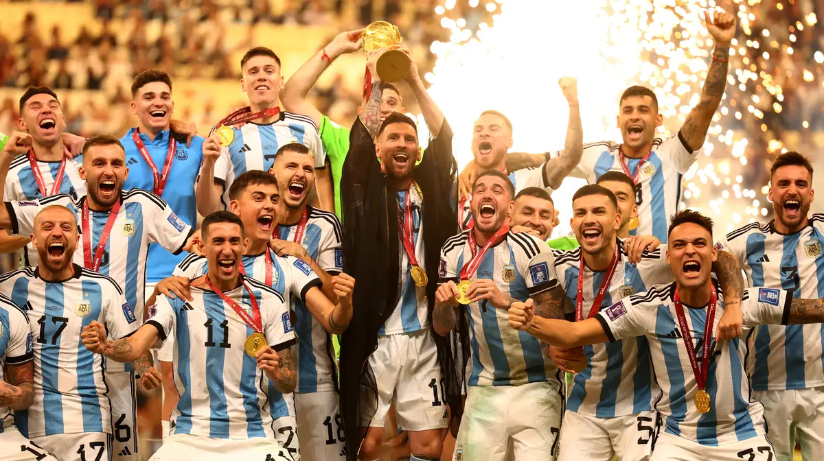 Brasil vence a Argentina e se torna campeão mundial de futebol de