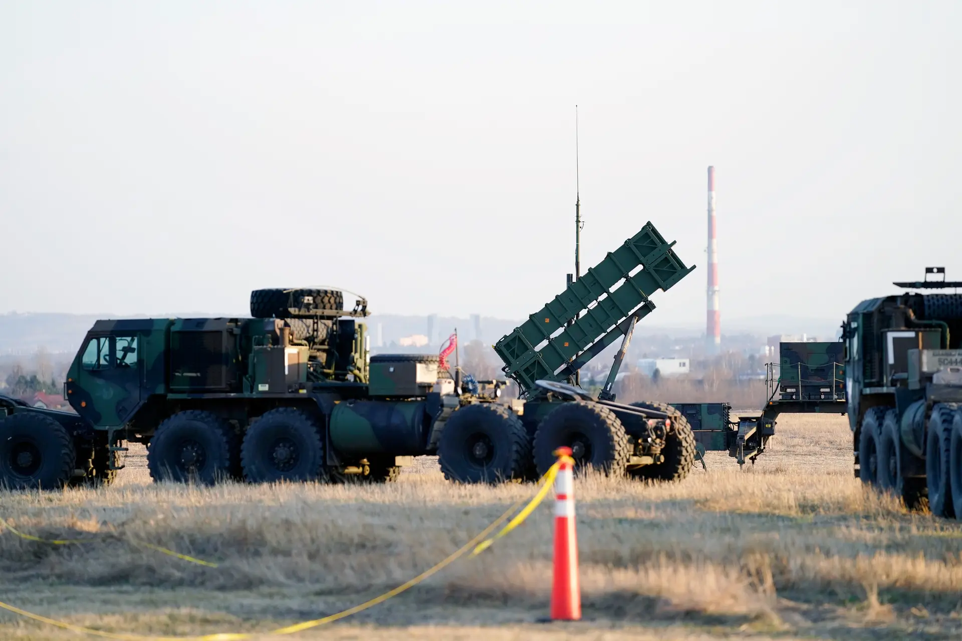 EUA reforçam ajuda à Ucrânia e enviam pela primeira vez mísseis Patriot