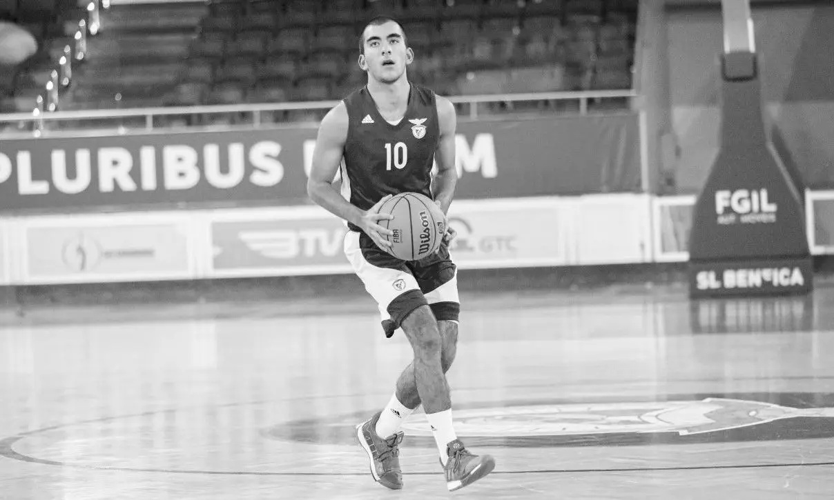 Ex-basquetebolista do Benfica morre aos 18 anos