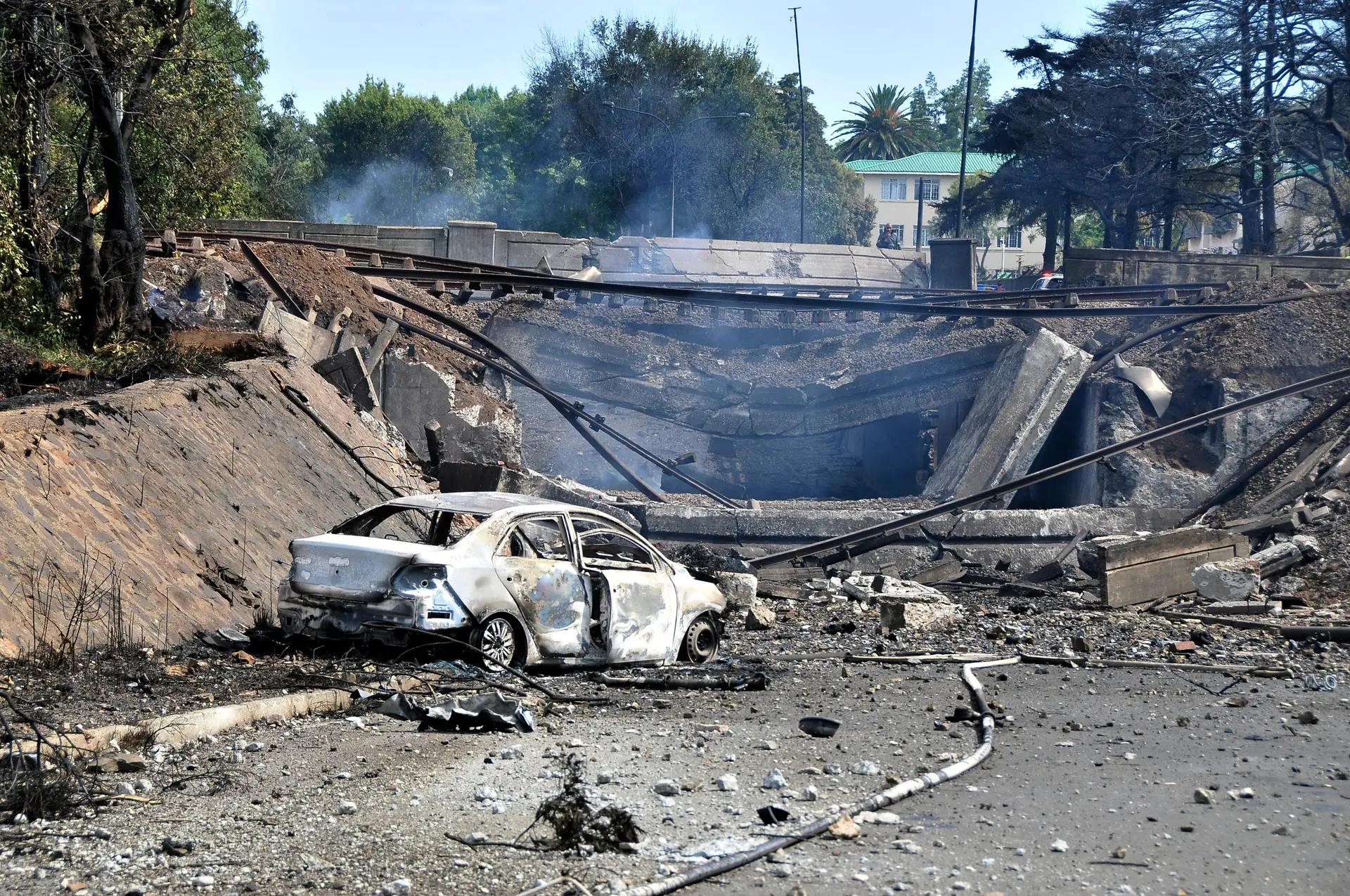 Explosão de camião-cisterna perto de Joanesburgo faz 15 mortos