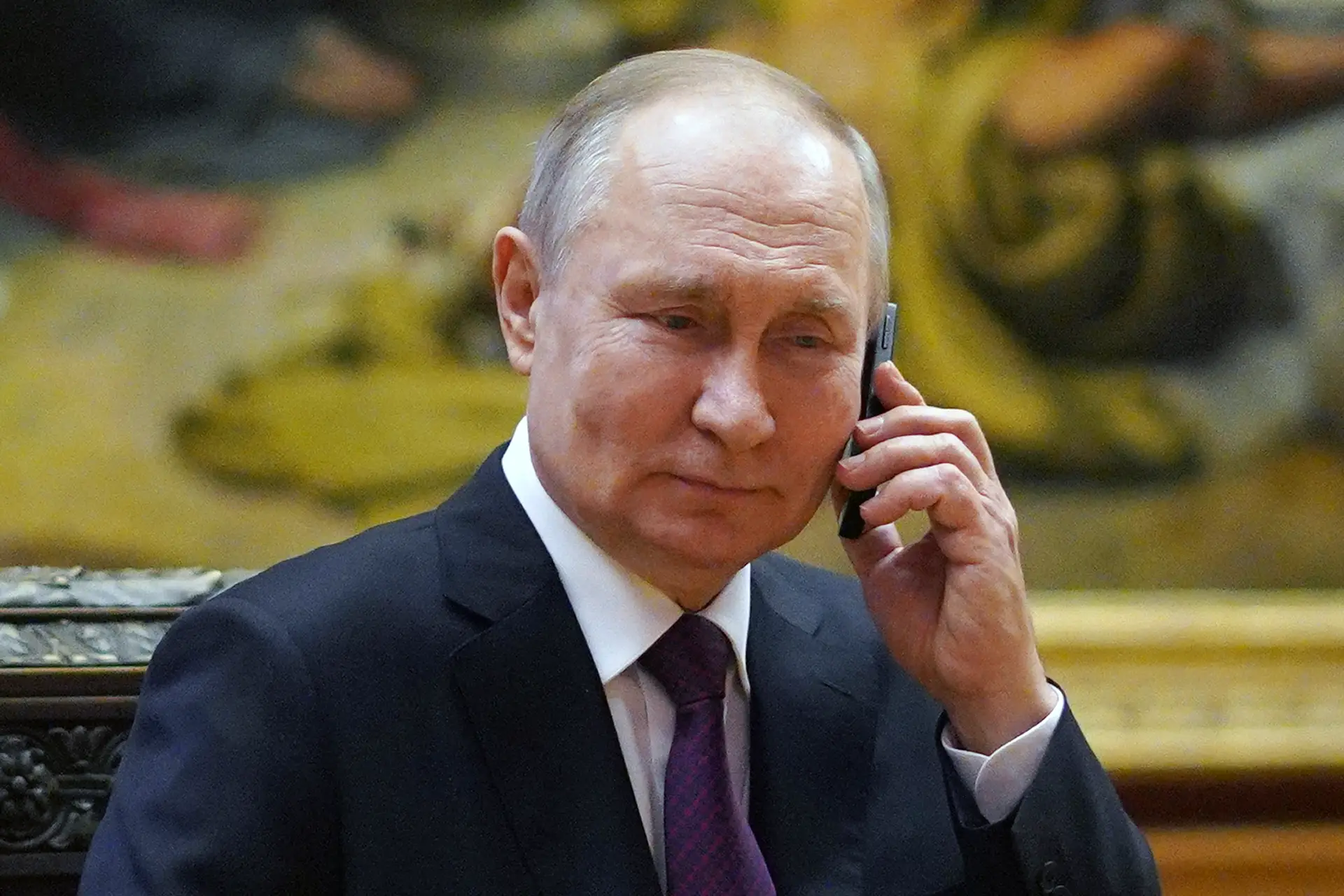 Exportação de petróleo russo: Putin proíbe venda a países com teto de preço