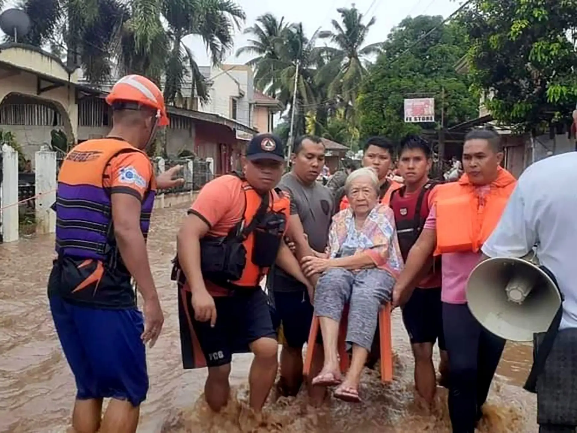 Inundações nas Filipinas causam pelo menos 25 mortos