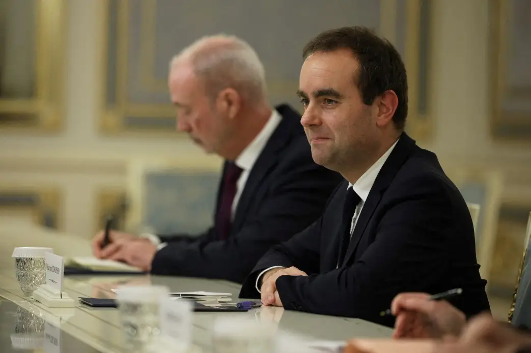 Ministro da Defesa francês expressa "apoio contínuo" em visita a Kiev