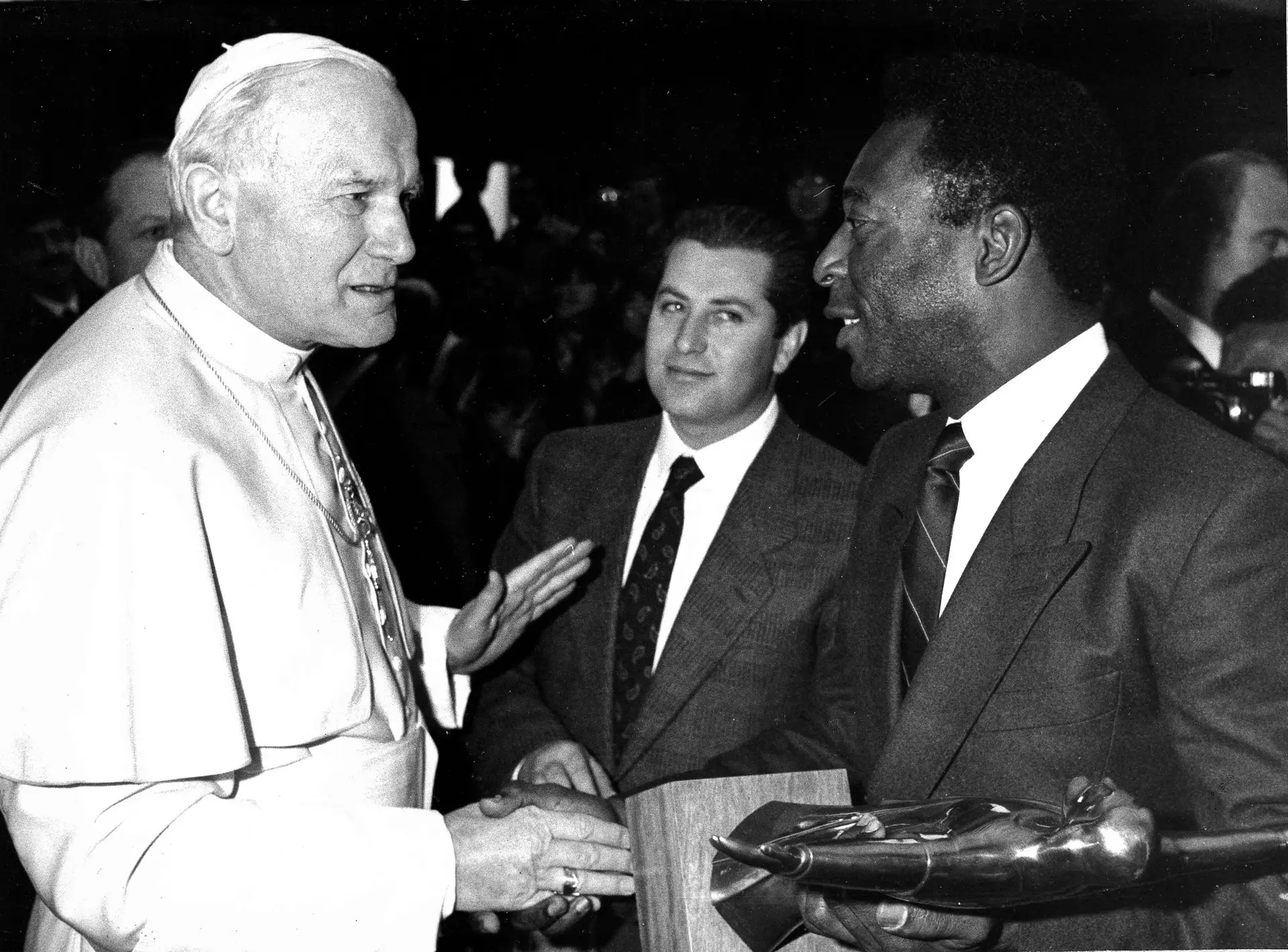 "O Rei, dois Papas e dois Santos": a homenagem do Vaticano a Pelé