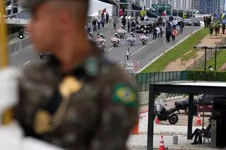 Brasileiros começam a chegar a Brasília para a tomada de posse de Lula da Silva